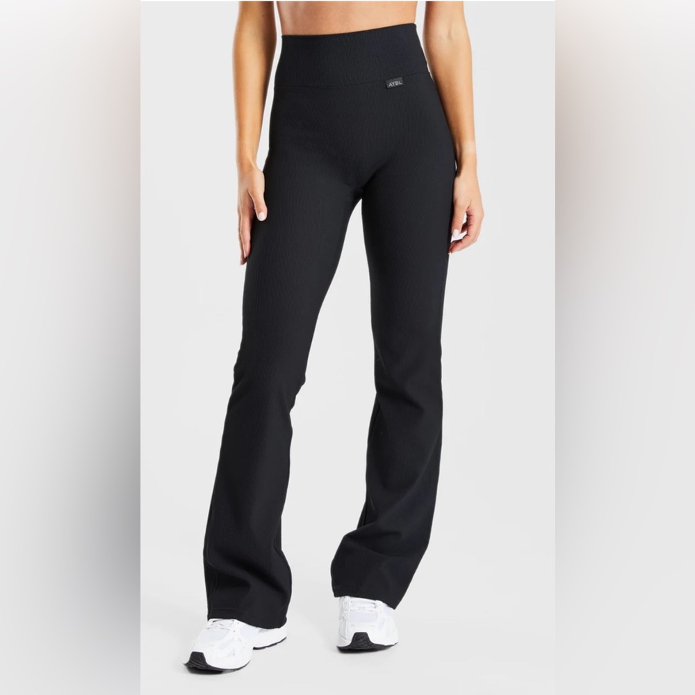 AYBL Sculpt Ribbed Flared Leggings - Black